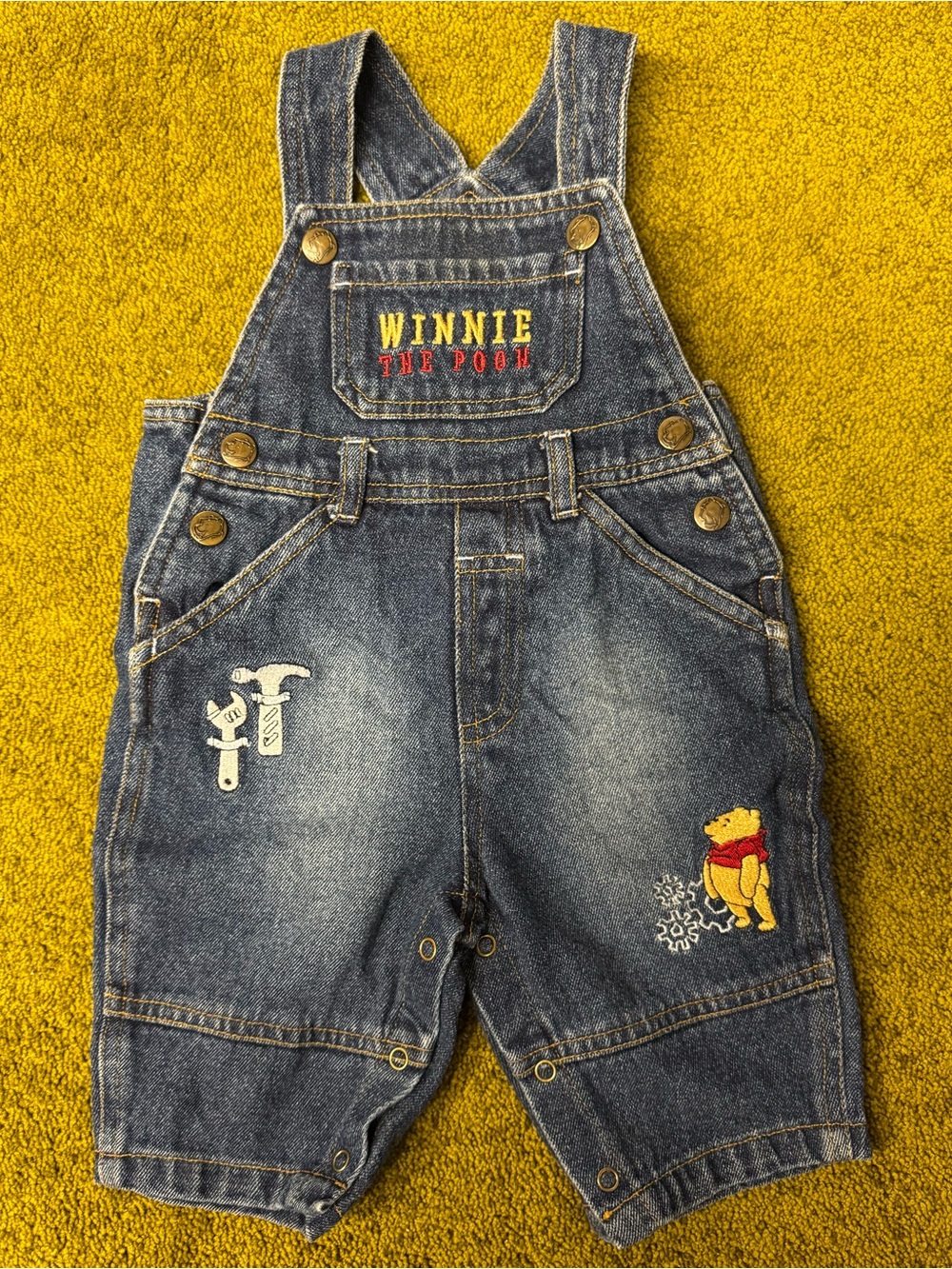 Vintage 90s/Y2K Embroidered Winnie the Pooh Overalls